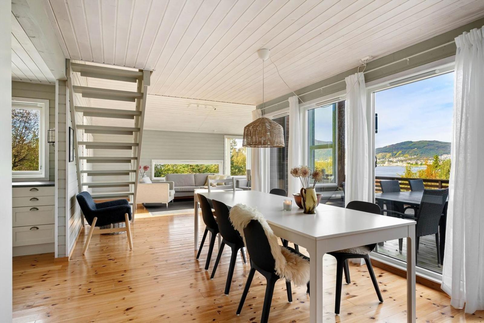 Villa Charming House Located By The Fjord With The Pultpitrock Within Short Distance Jørpeland Exterior foto