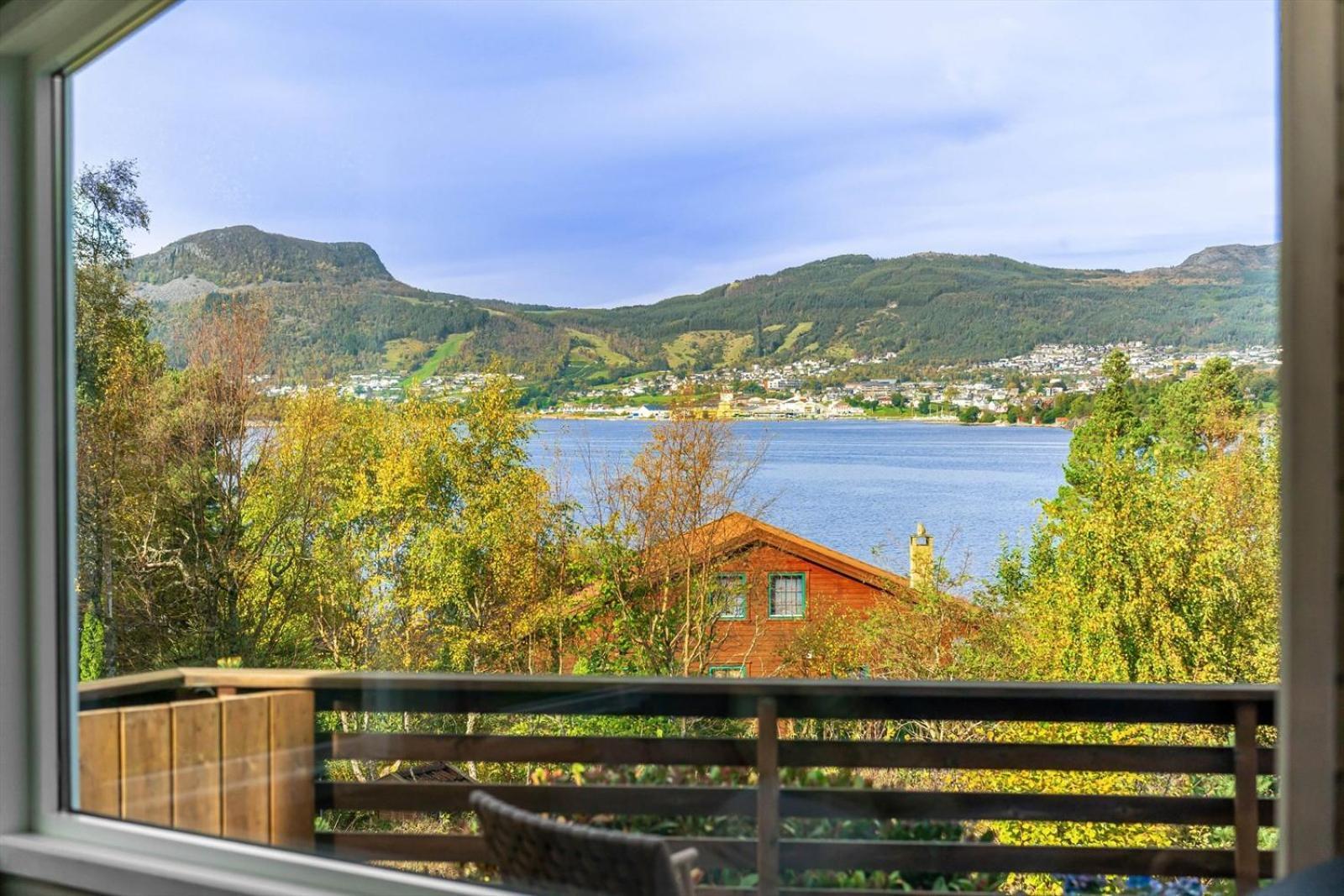 Villa Charming House Located By The Fjord With The Pultpitrock Within Short Distance Jørpeland Exterior foto