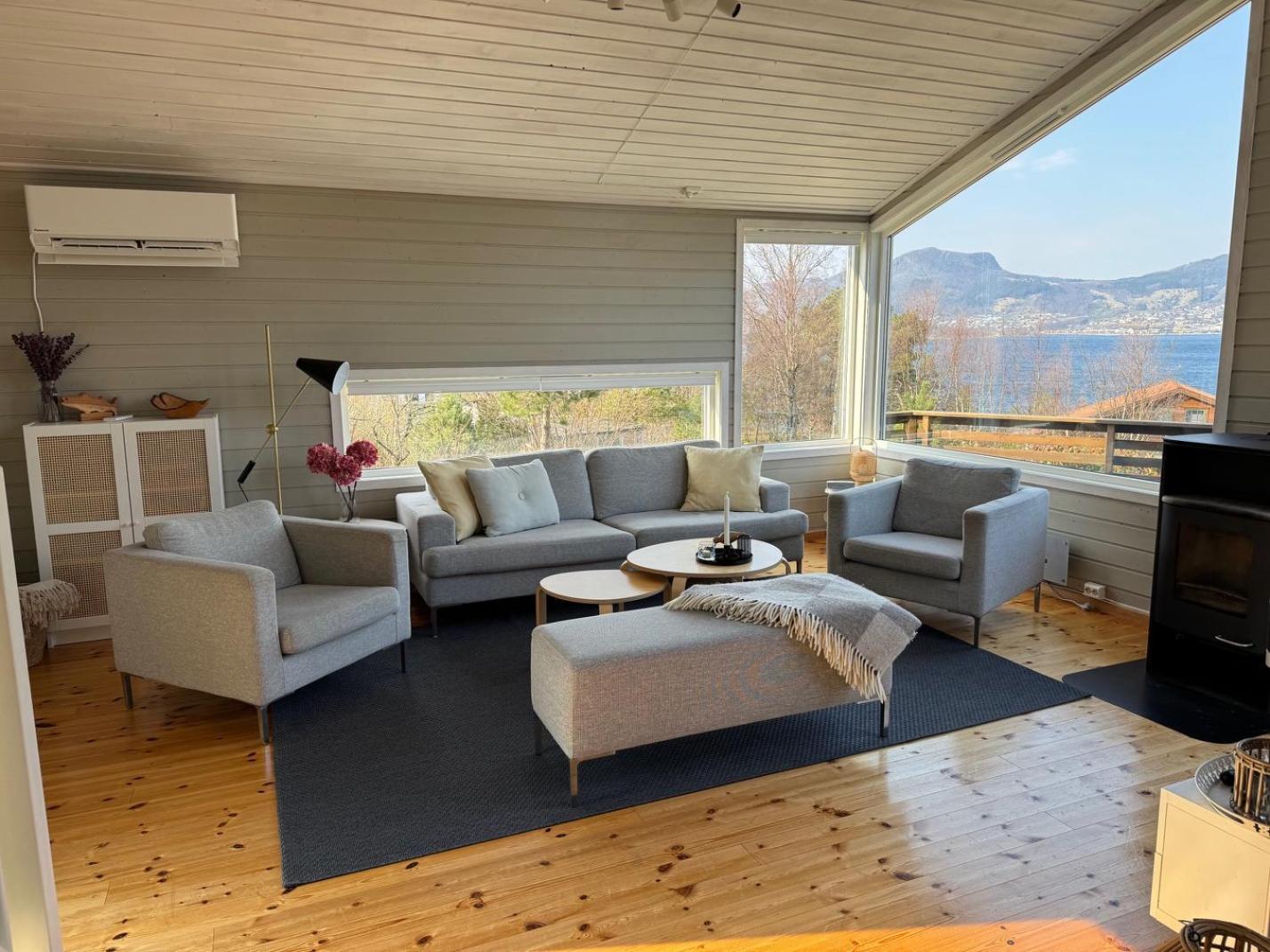 Villa Charming House Located By The Fjord With The Pultpitrock Within Short Distance Jørpeland Exterior foto